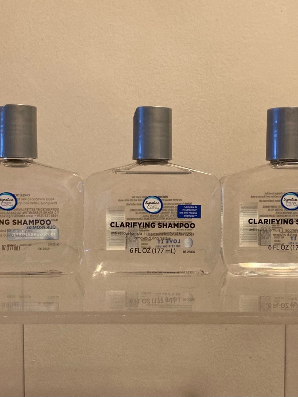 Signature Care CLARIFYING Anti - Residue Formula Shampoo